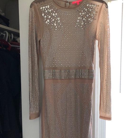 Dress - Picture 1 of 2
